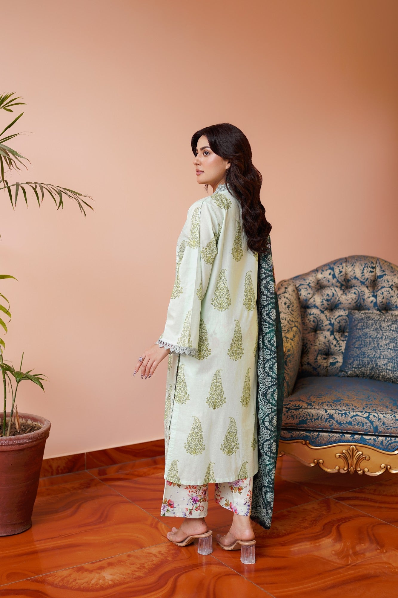 Mint Majestic 3-Piece Lawn Suit – Summer Wear for Women in Pakistan