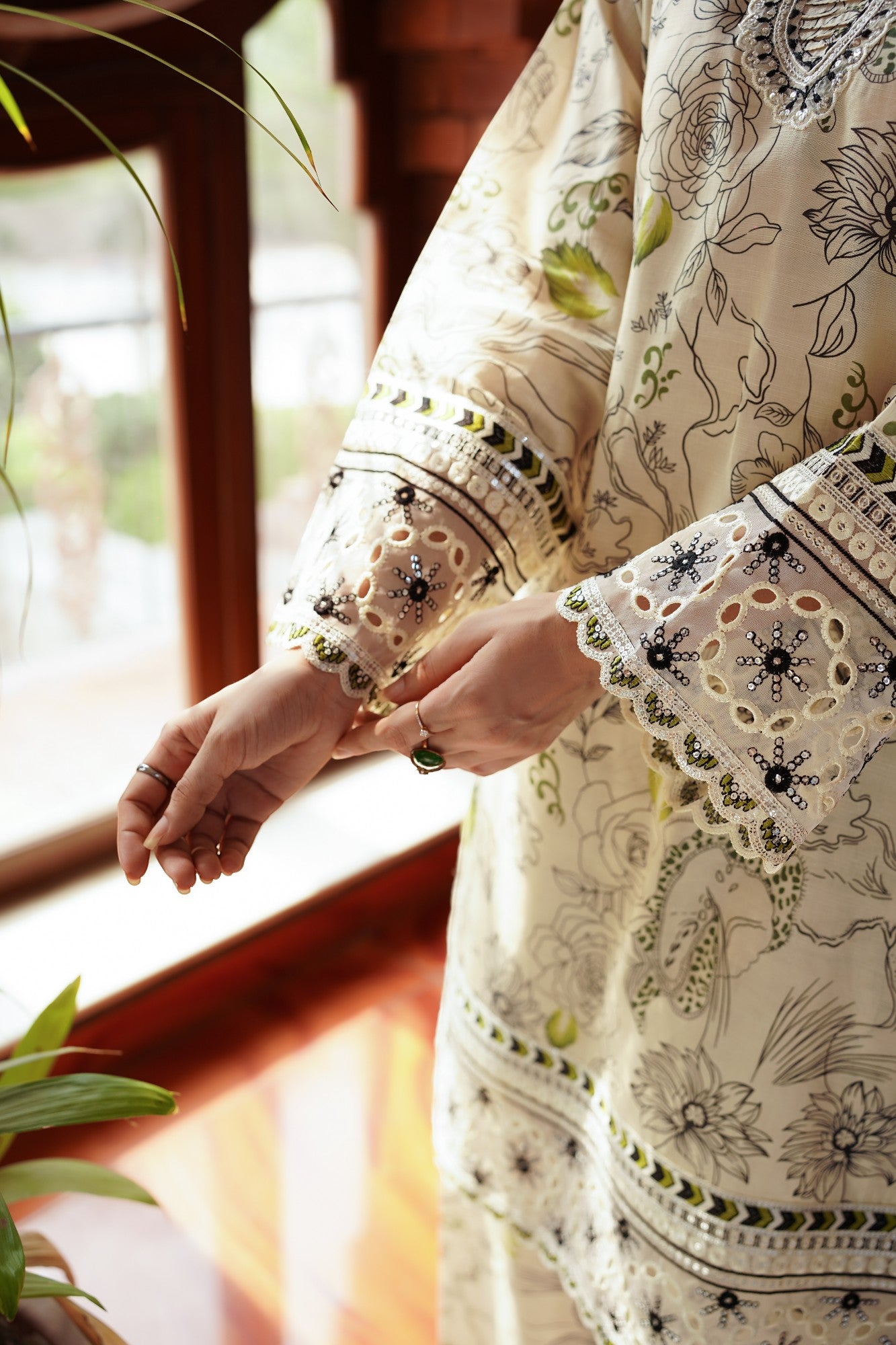 Sheher-e-Gul 3PC Lawn Suit – Summer Wear Pakistan 2025
